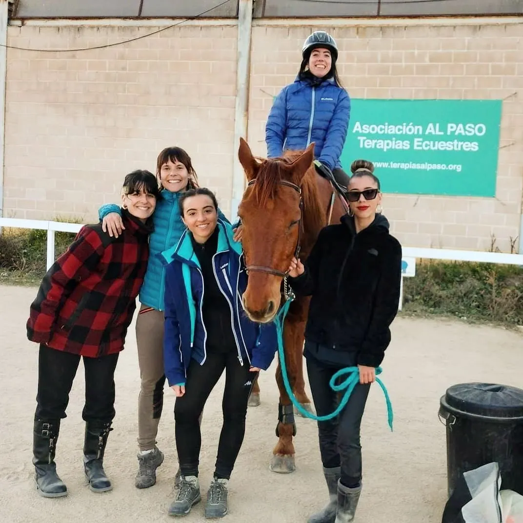 Alumnos de bachillerato en la jornada de ocio solidaria