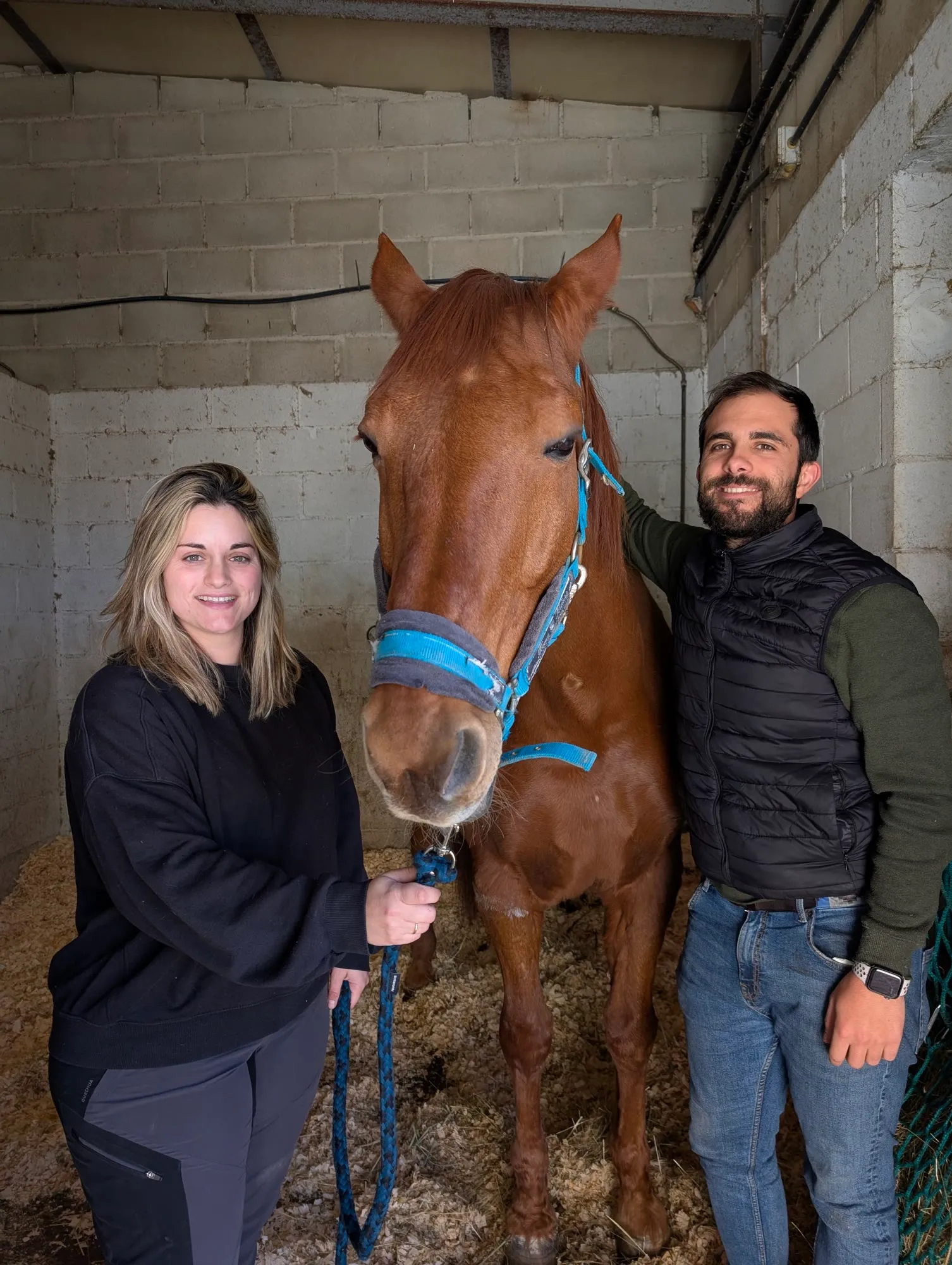 María y Sergio, veterinarios
